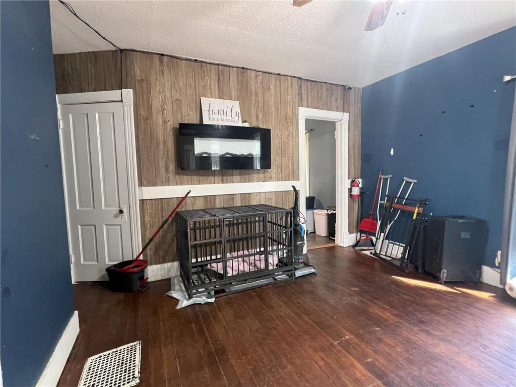 129 S Main Street Sherburn MN 56171 6764357 image13