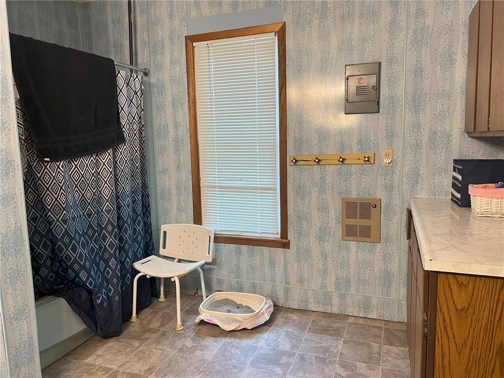 129 S Main Street Sherburn MN 56171 6764357 image21