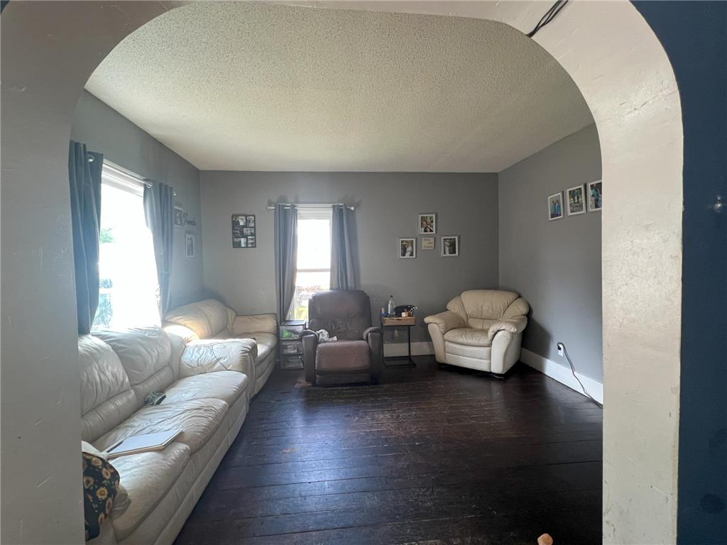 129 S Main Street Sherburn MN 56171 6764357 image4