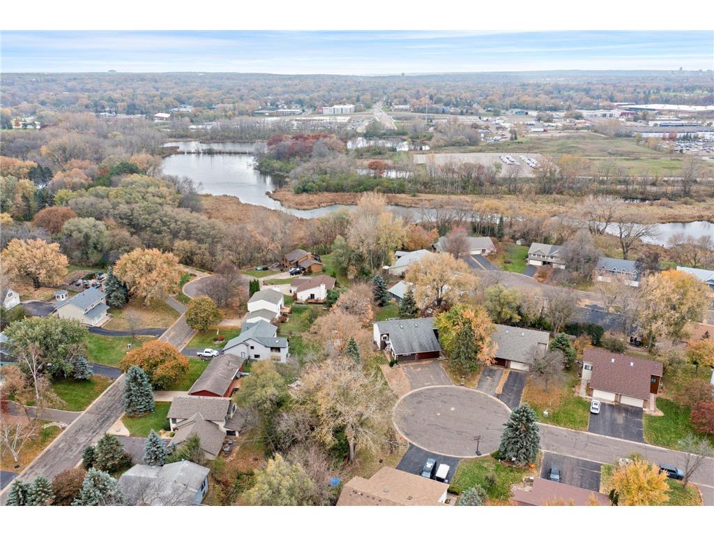 1290 Hilltop Court Maplewood MN 55109 6428809 image1