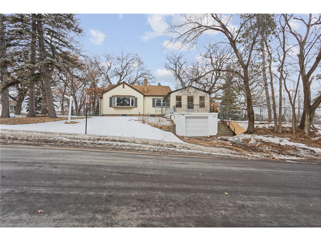 1290 Livingston Avenue West Saint Paul MN 55118 7019560 image1