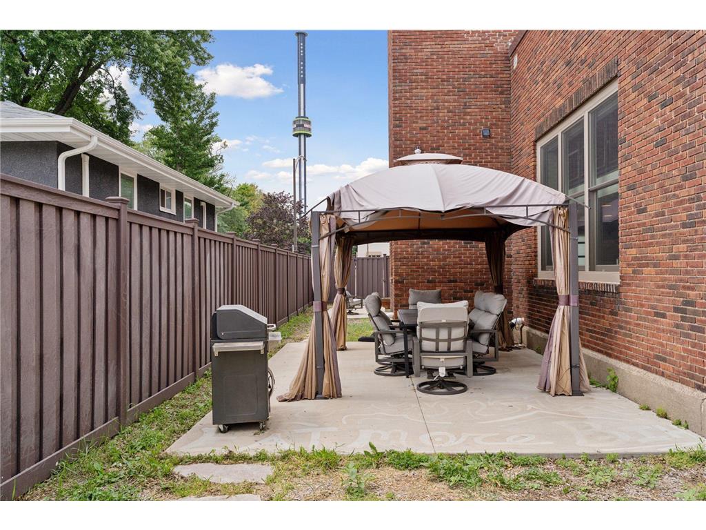 1290 Snelling Avenue N Saint Paul MN 55108 7015483 image21