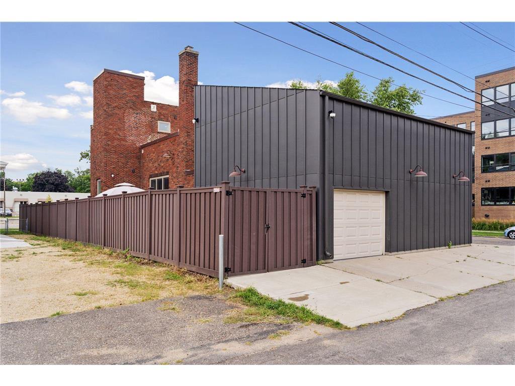 1290 Snelling Avenue N Saint Paul MN 55108 7015483 image24