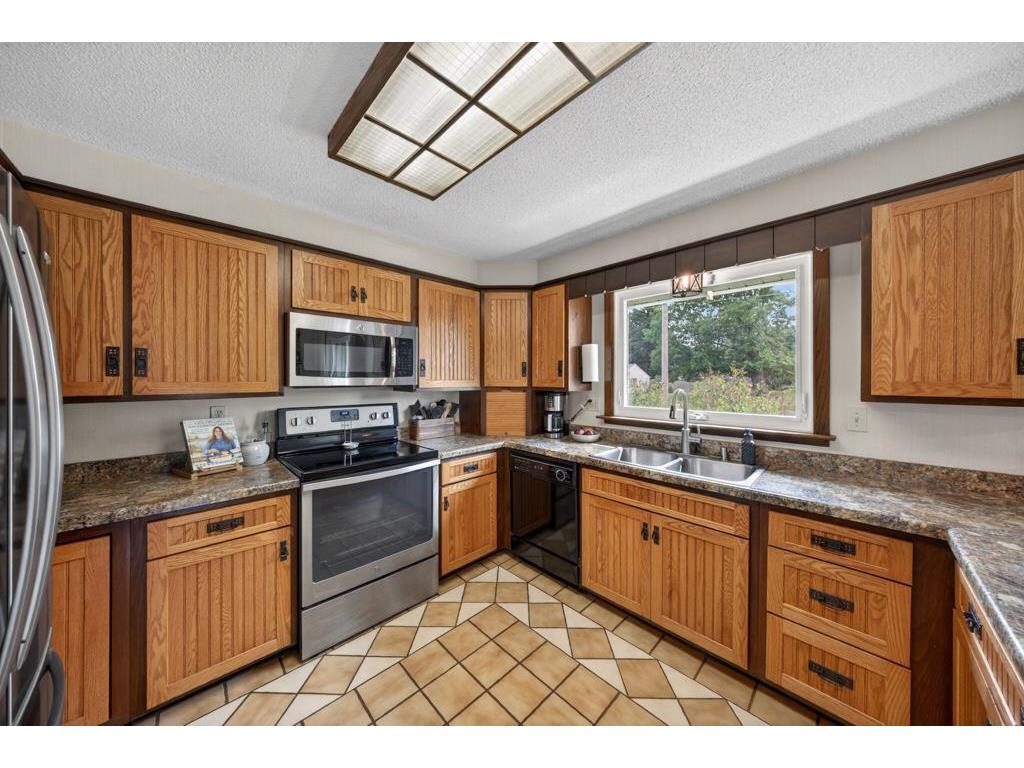 1290 West Avenue Zumbrota MN 55992 7090644 image15