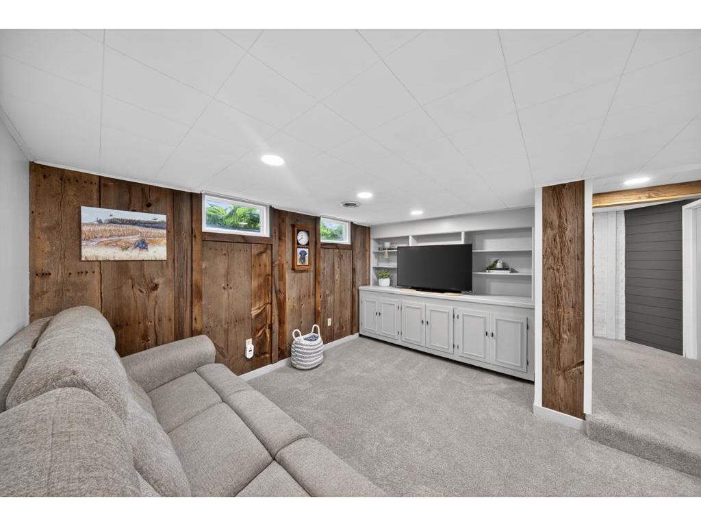 1290 West Avenue Zumbrota MN 55992 7090644 image28