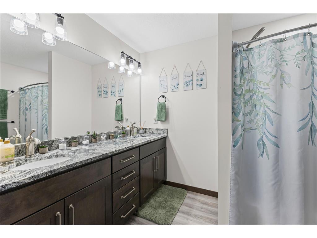 12905 Brenly Way Rogers MN 55374 6764244 image24