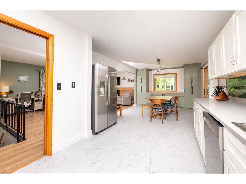 12905 Viking Drive Burnsville MN 55337 7083003 image9