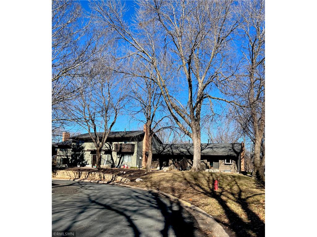 1291 Brighton Square New Brighton MN 55112 6484566 image1