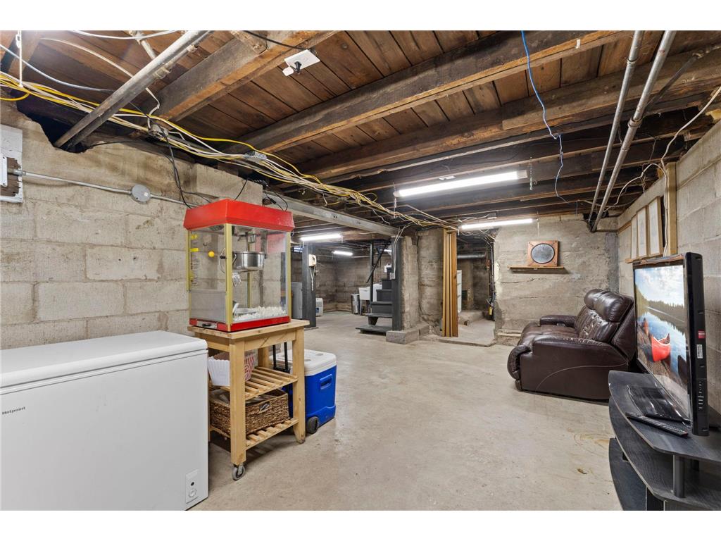 1291 Mackubin Street Saint Paul MN 55117 7060648 image24