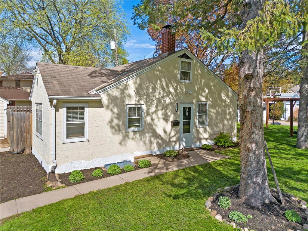 1291 Mackubin Street Saint Paul MN 55117 7060648 image3