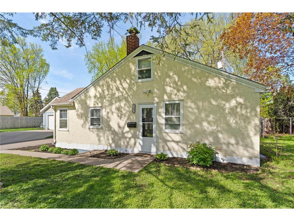 1291 Mackubin Street Saint Paul MN 55117 7060648 image4