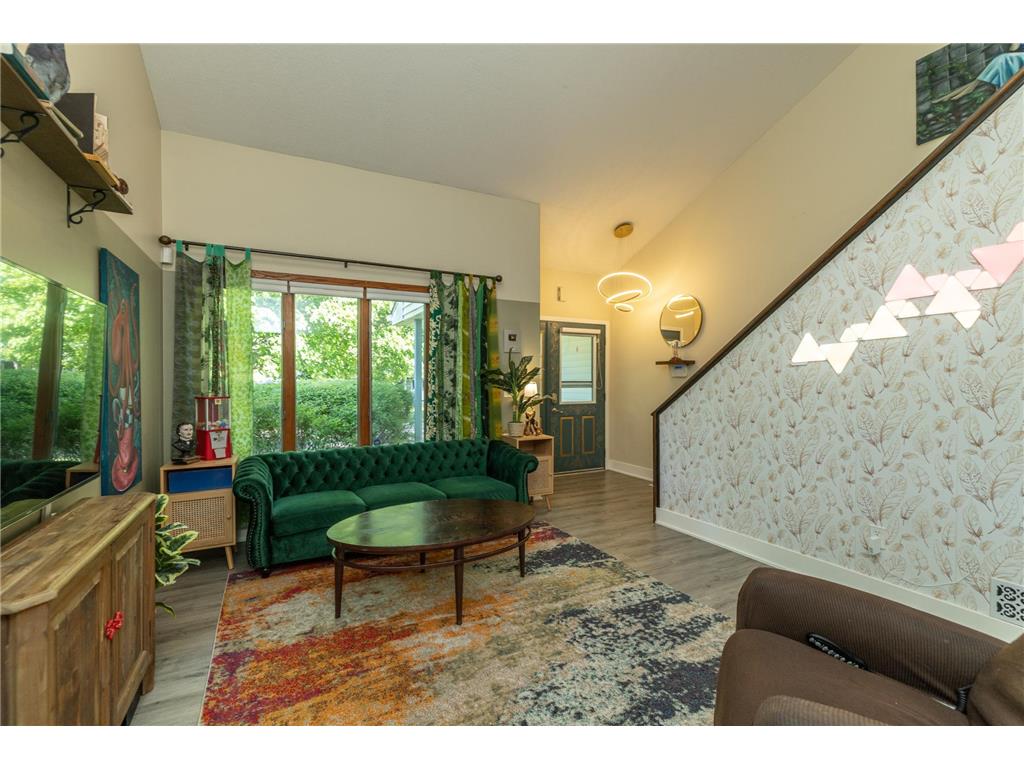 12910 Penn Avenue S Burnsville MN 55337 7073359 image12