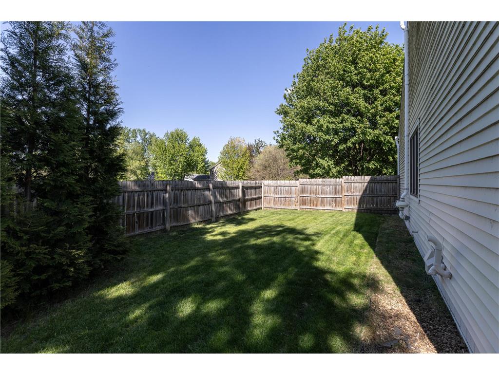 12910 Penn Avenue S Burnsville MN 55337 7073359 image8