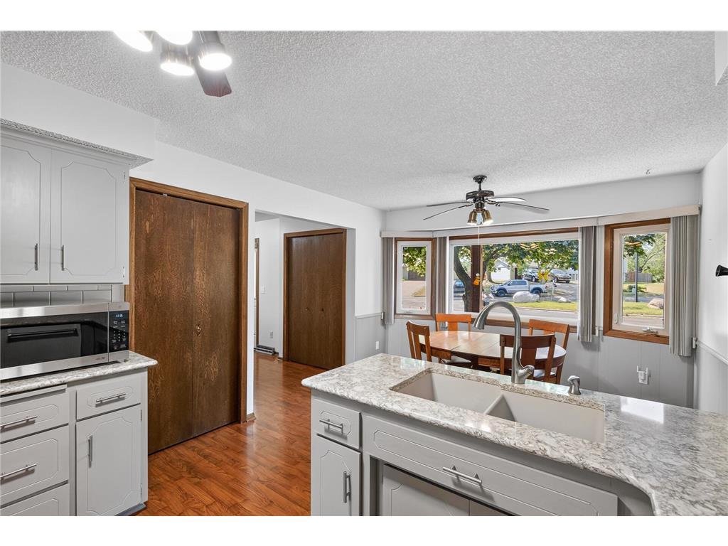 12912 18th Avenue S Burnsville MN 55337 7108289 image12