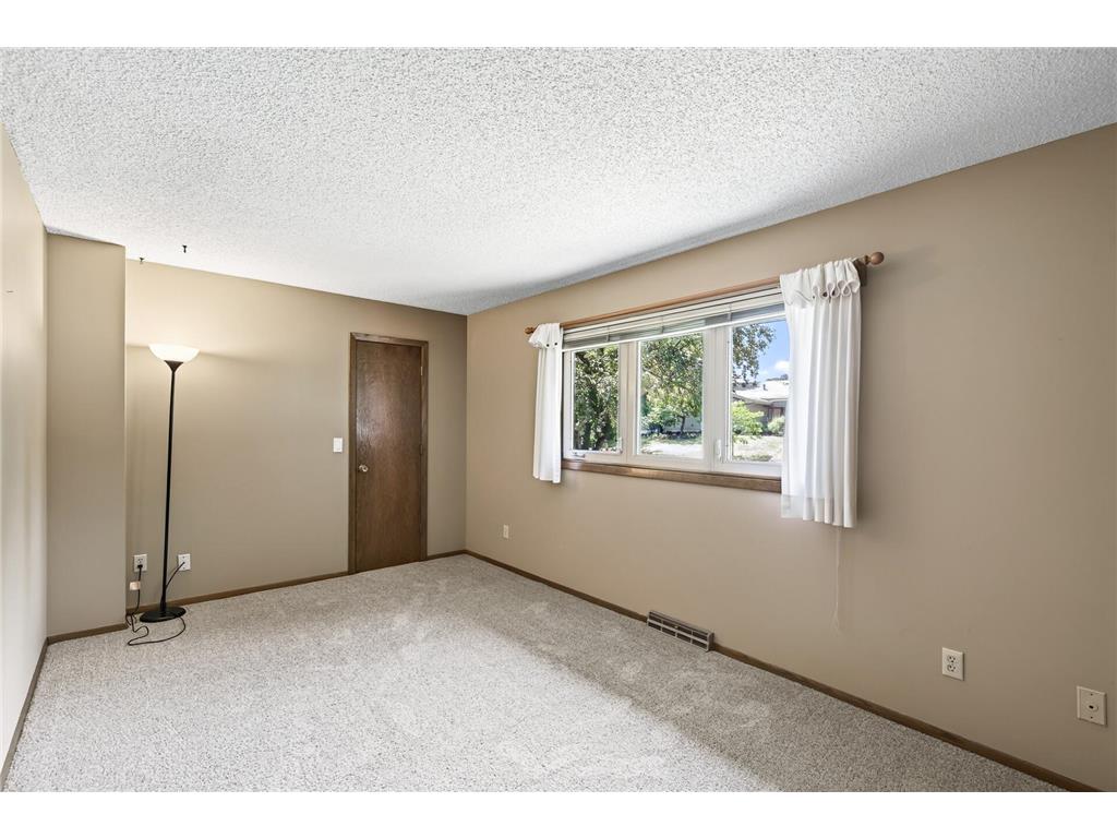 12912 18th Avenue S Burnsville MN 55337 7108289 image21