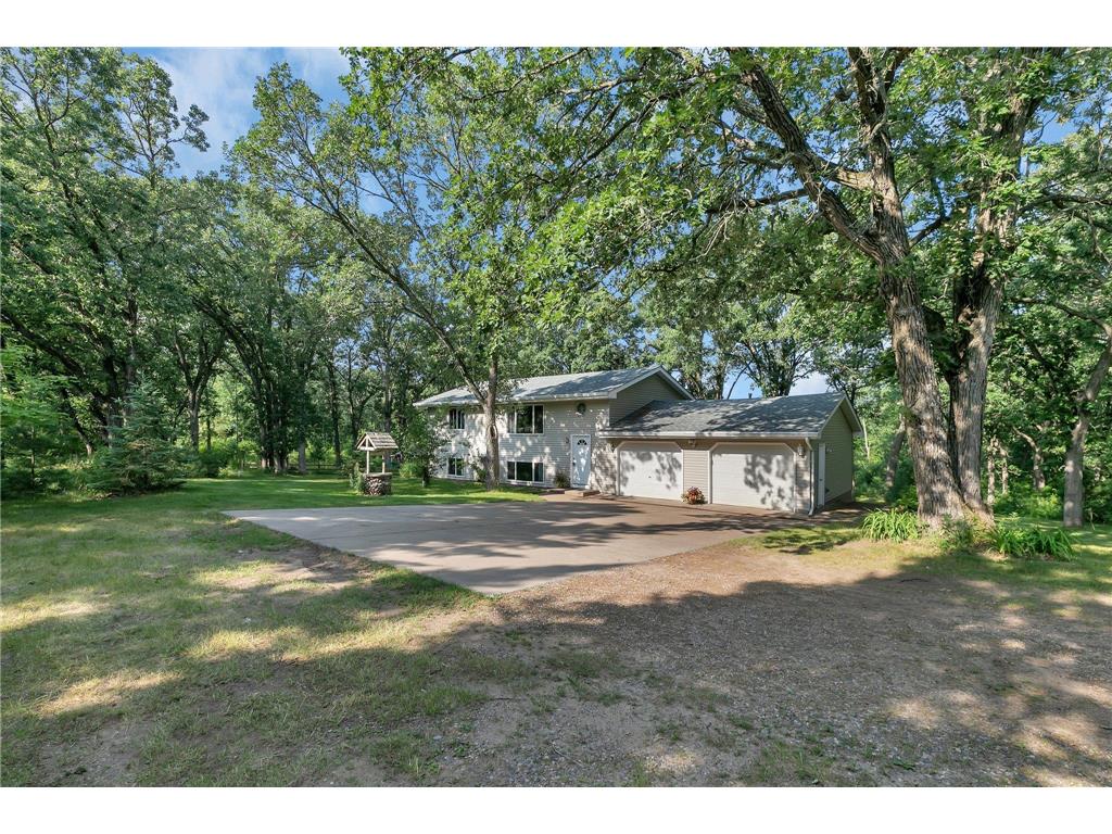 12915 282nd Avenue NW Baldwin Twp MN 55398 6393300 image1