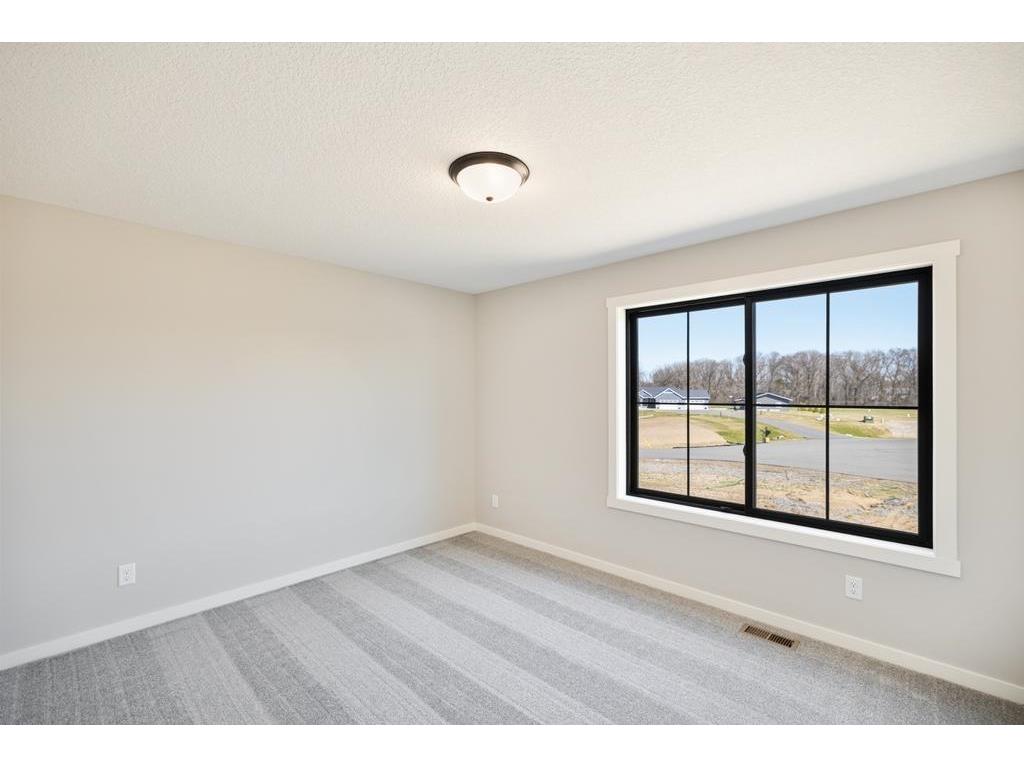 12917 295th Avenue NW Princeton MN 55371 7055279 image25
