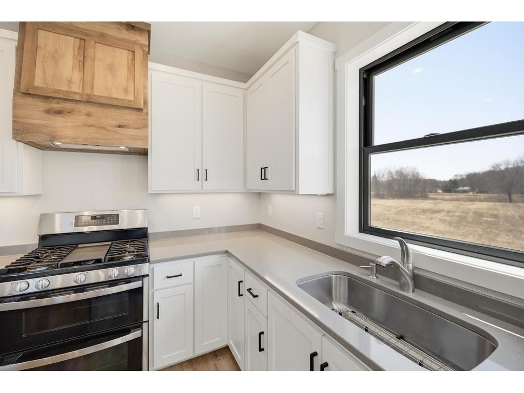 12917 295th Avenue NW Princeton MN 55371 7055279 image9