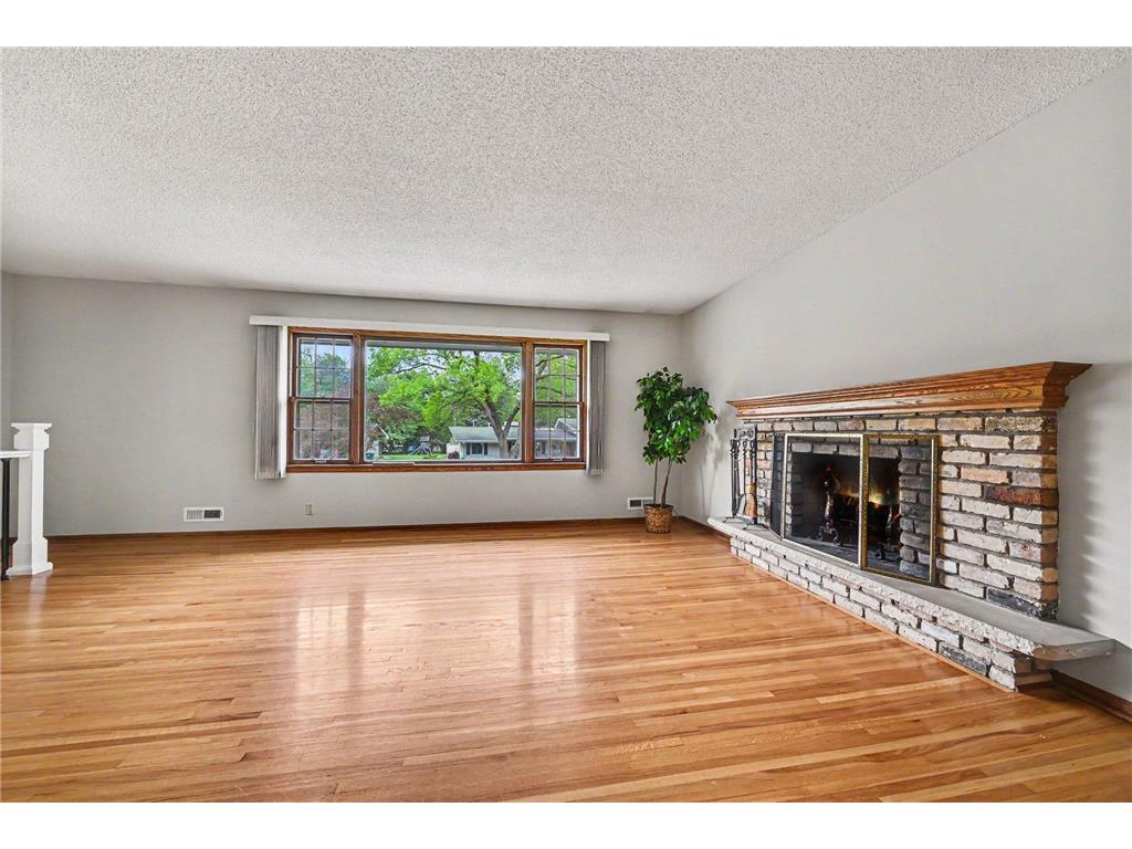 12919 5th Avenue S Burnsville MN 55337 7083369 image4