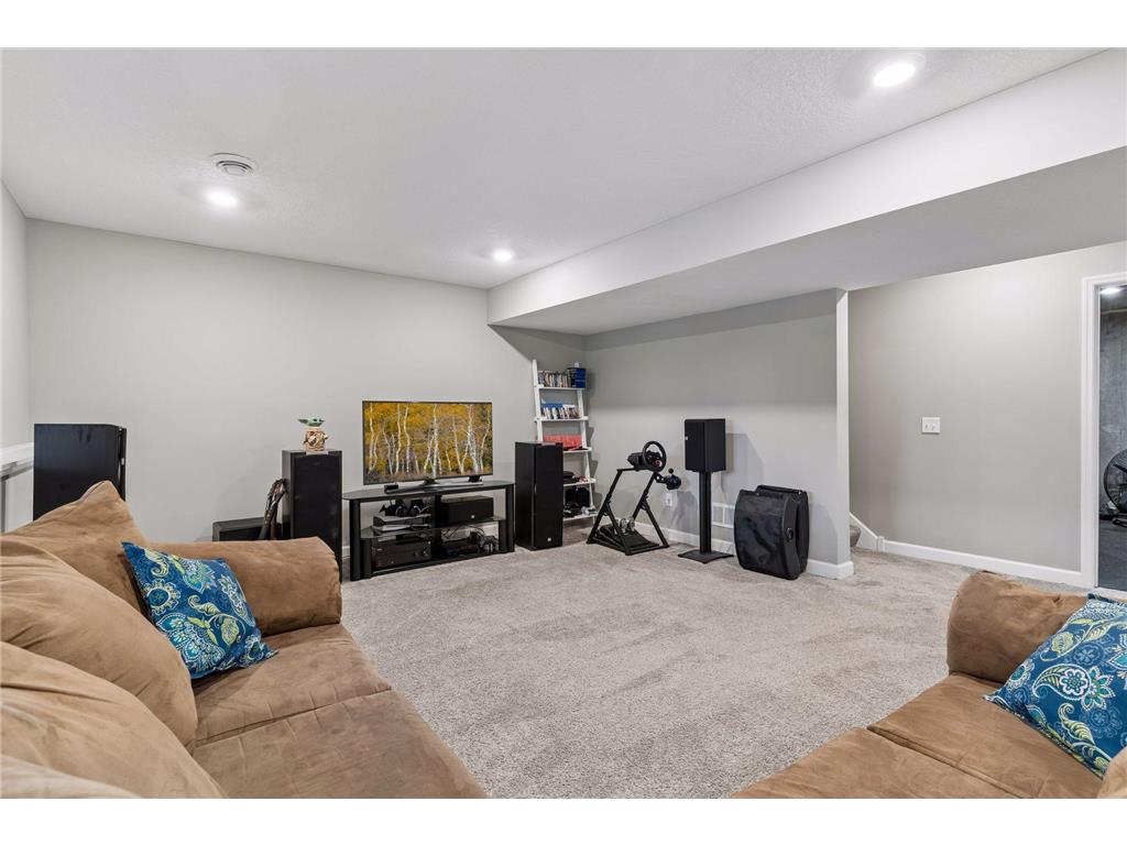 12919 Amiens Circle Rosemount MN 55068 7089713 image34