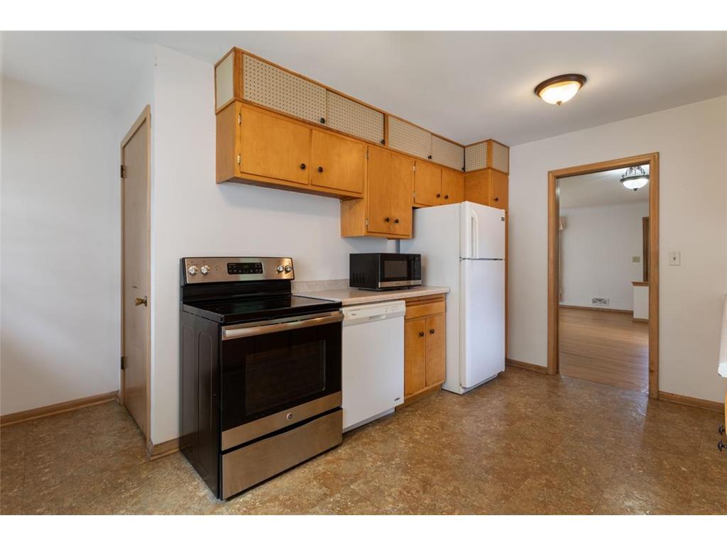 1292 County Road B W Roseville MN 55113 7082263 image20