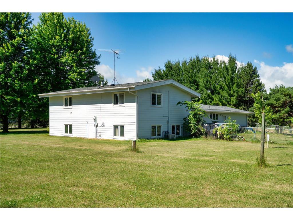 1292 County Road H Star Prairie WI 54026 - Apple River 7092229 image26