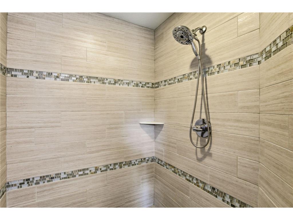 12920 Rose Bluff Boulevard Burnsville MN 55337 7078654 image33