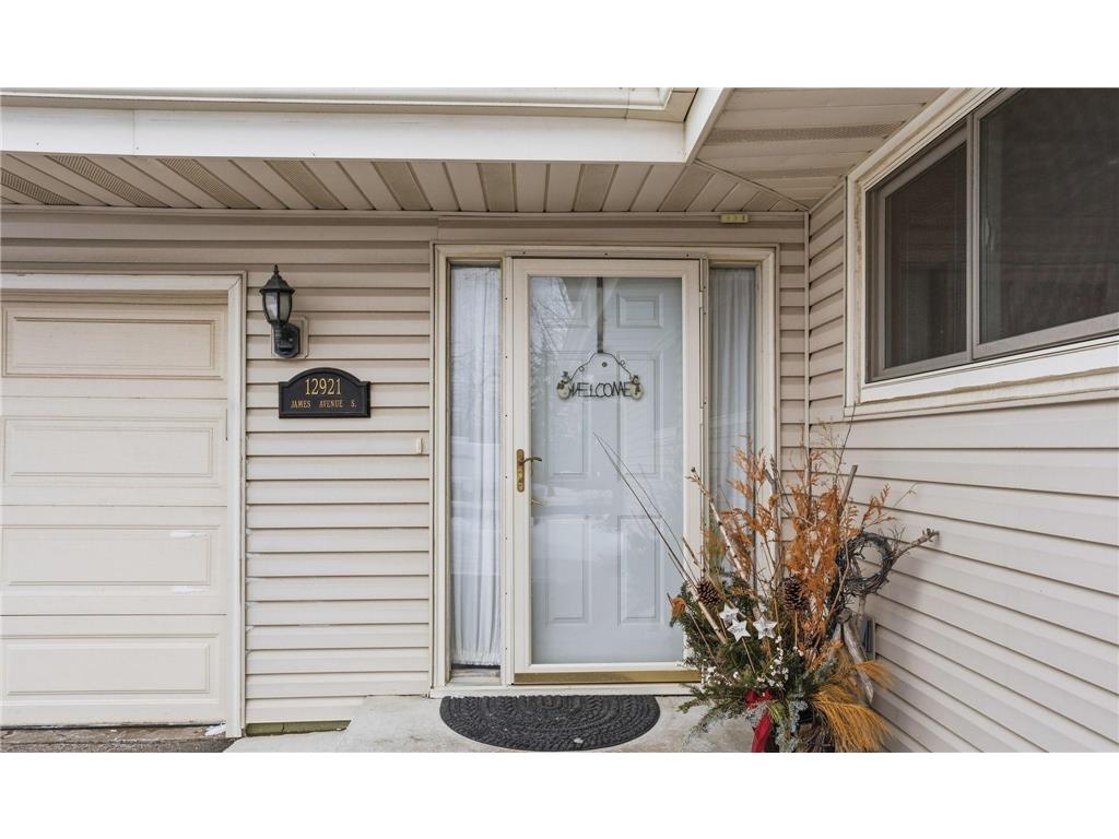 12921 James Avenue S Burnsville MN 55337 6778096 image1
