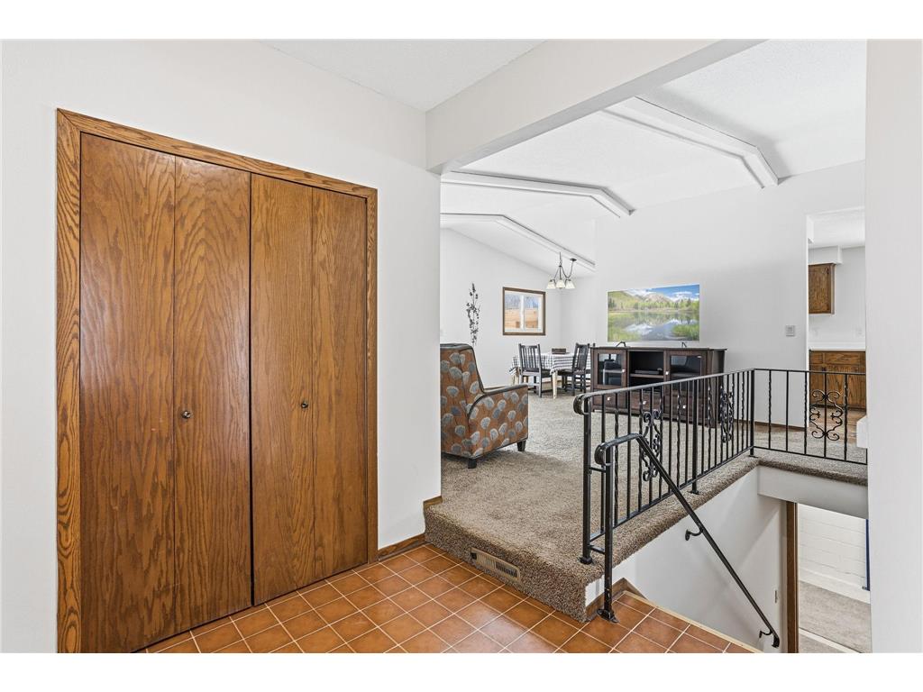 12921 James Avenue S Burnsville MN 55337 6778096 image4