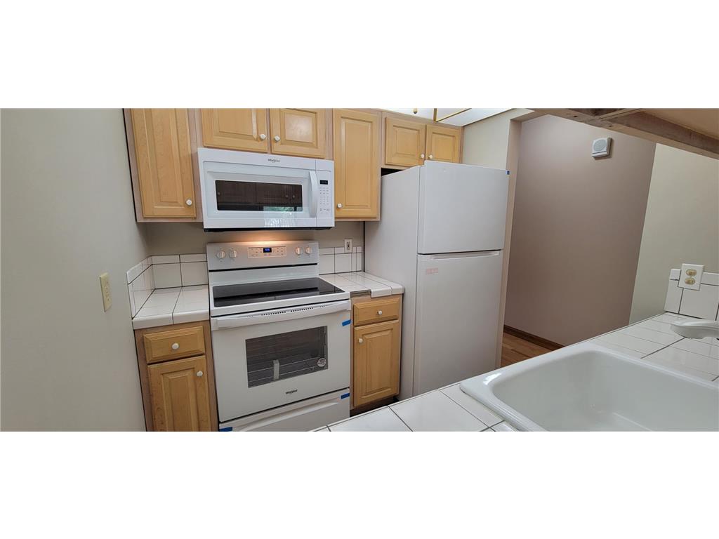 12922 Nicollet Avenue #202 Burnsville MN 55337 7026268 image6