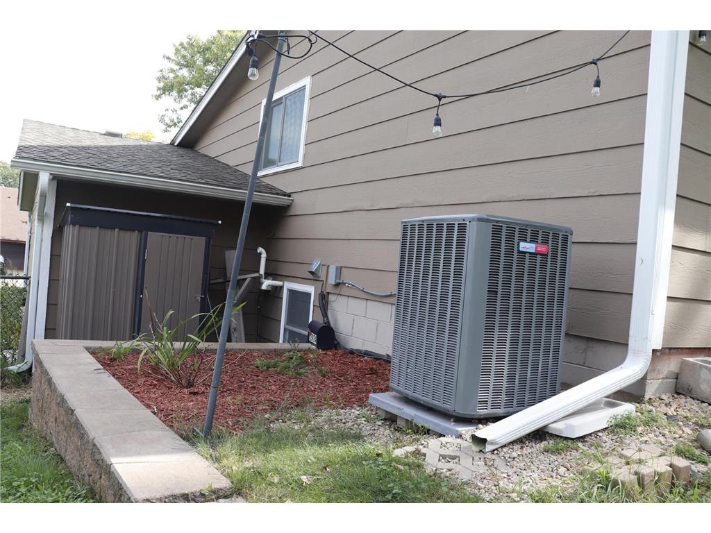 12924 16th Avenue S Burnsville MN 55337 7043279 image49