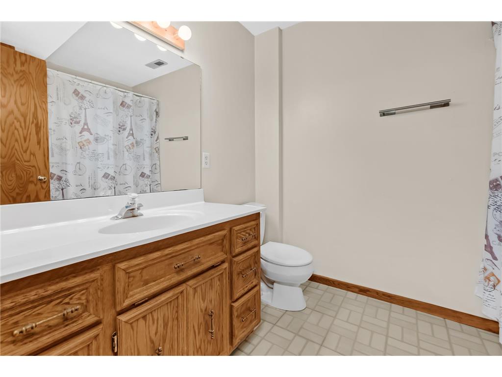 12929 Garrett Avenue Apple Valley MN 55124 7066853 image25