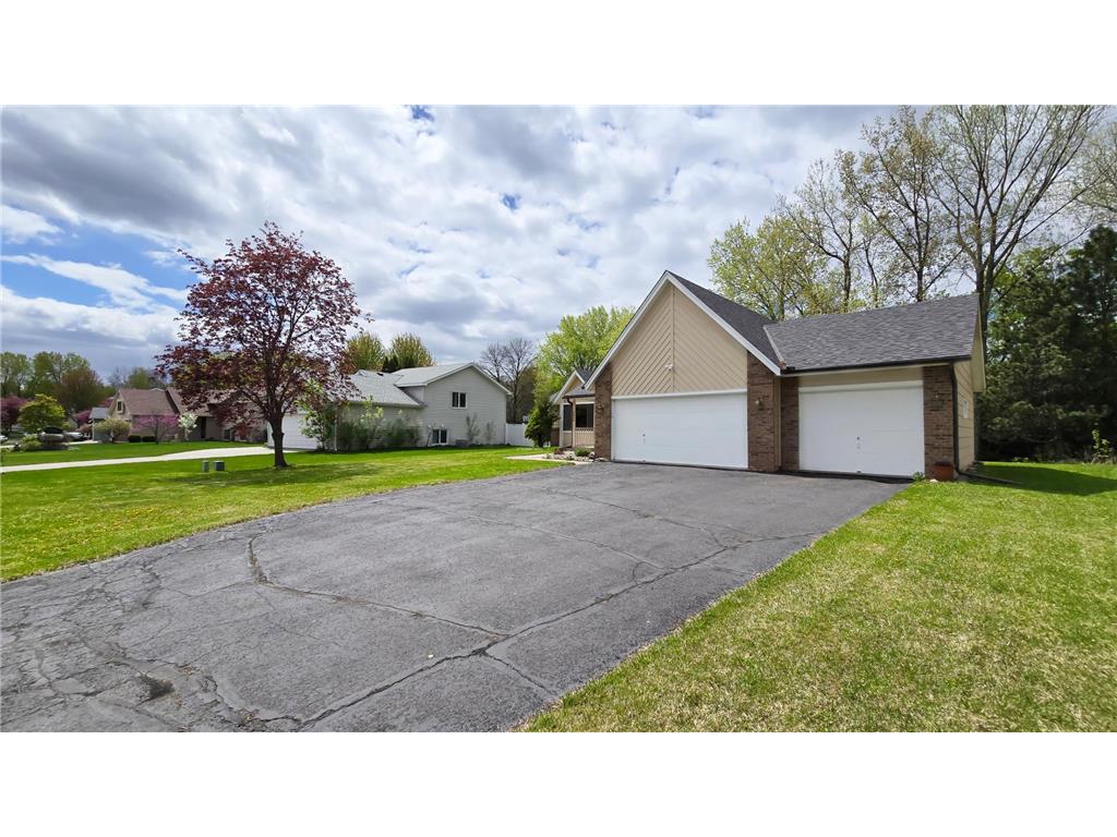 12929 Garrett Avenue Apple Valley MN 55124 7066853 image4