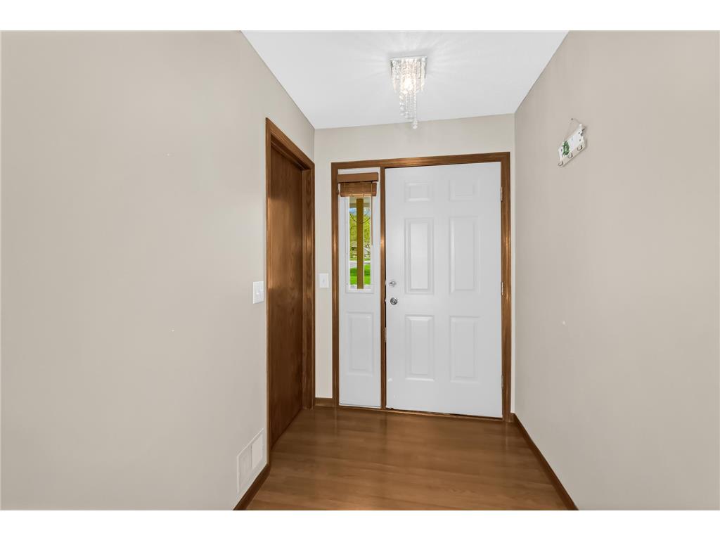 12929 Garrett Avenue Apple Valley MN 55124 7066853 image6