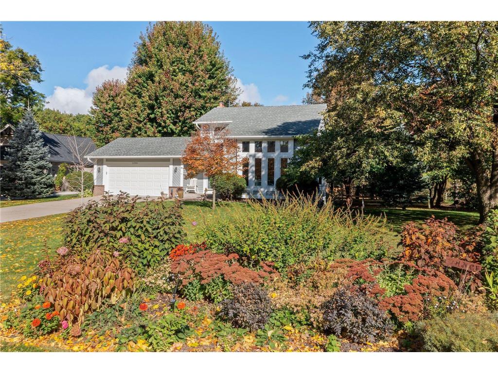 1293 Castle Court Golden Valley MN 55427 7027709 image1
