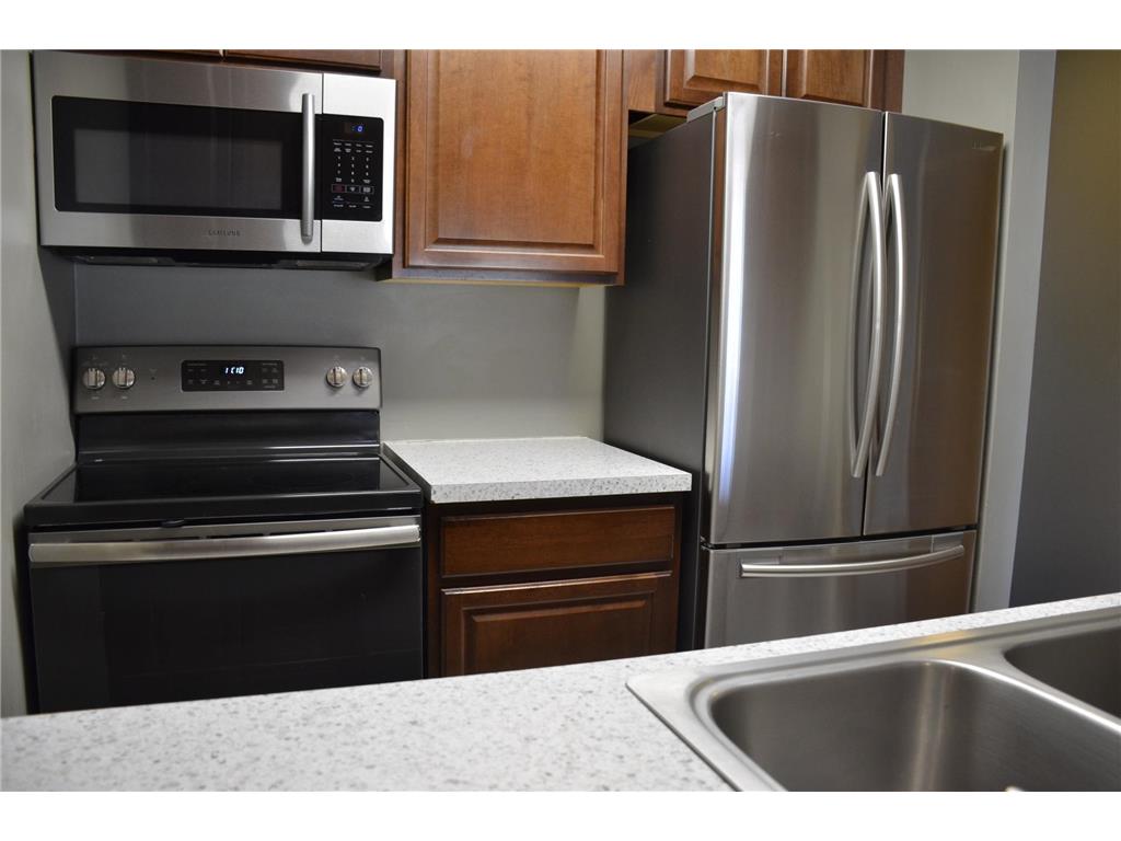12930 Nicollet Avenue #202 Burnsville MN 55337 6354367 image1