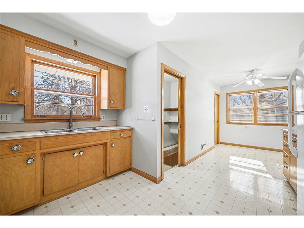 1294 Hall Avenue West Saint Paul MN 55118 7010561 image13