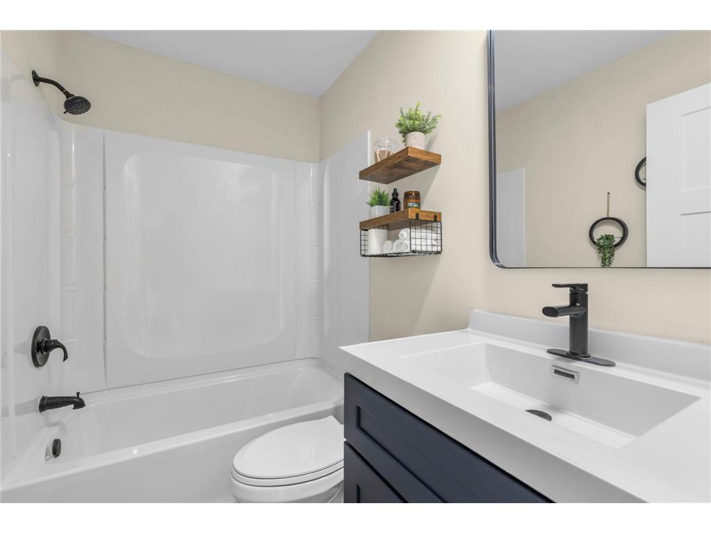 12948 Nicollet Avenue #101 Burnsville MN 55337 7064699 image12