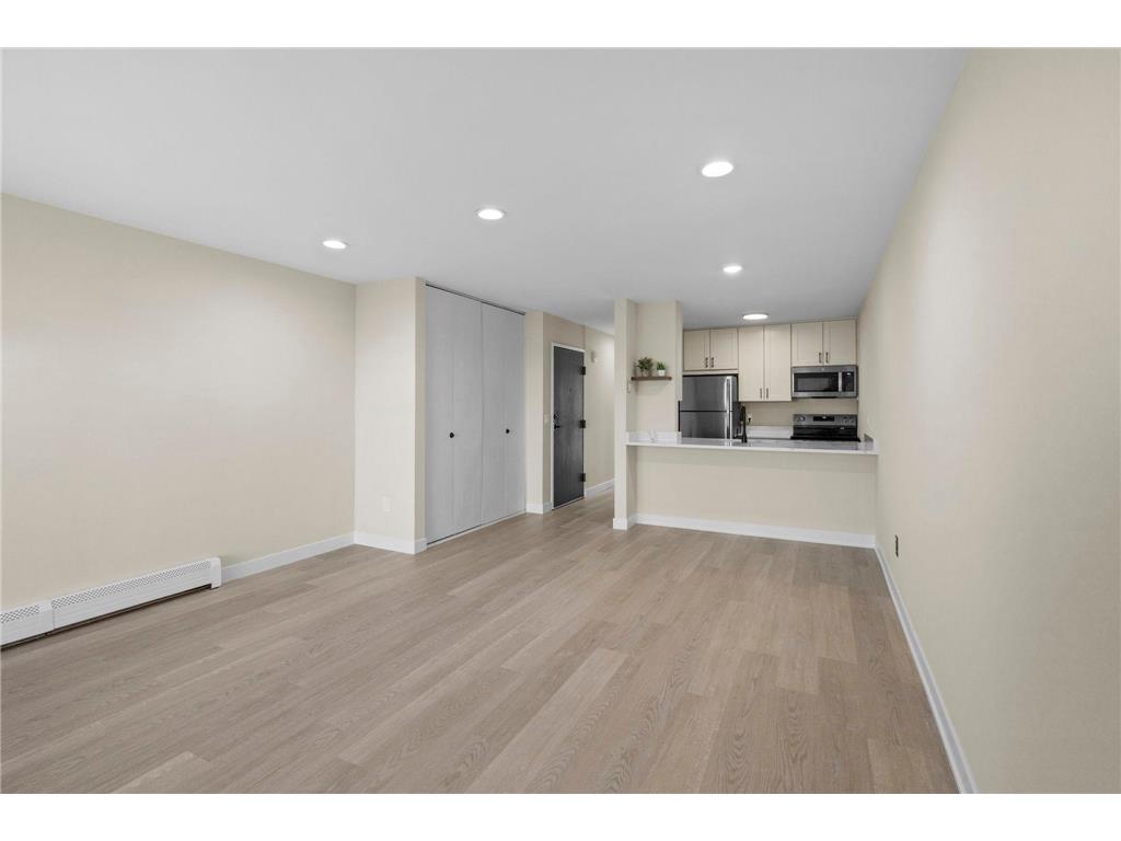 12948 Nicollet Avenue #101 Burnsville MN 55337 7064699 image8