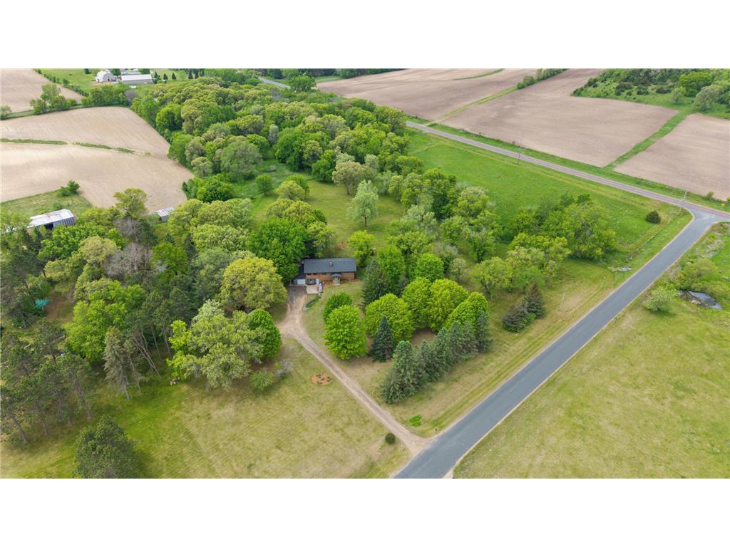 1295 Evergreen Drive Kinnickinnic Twp WI 54022 7076813 image1
