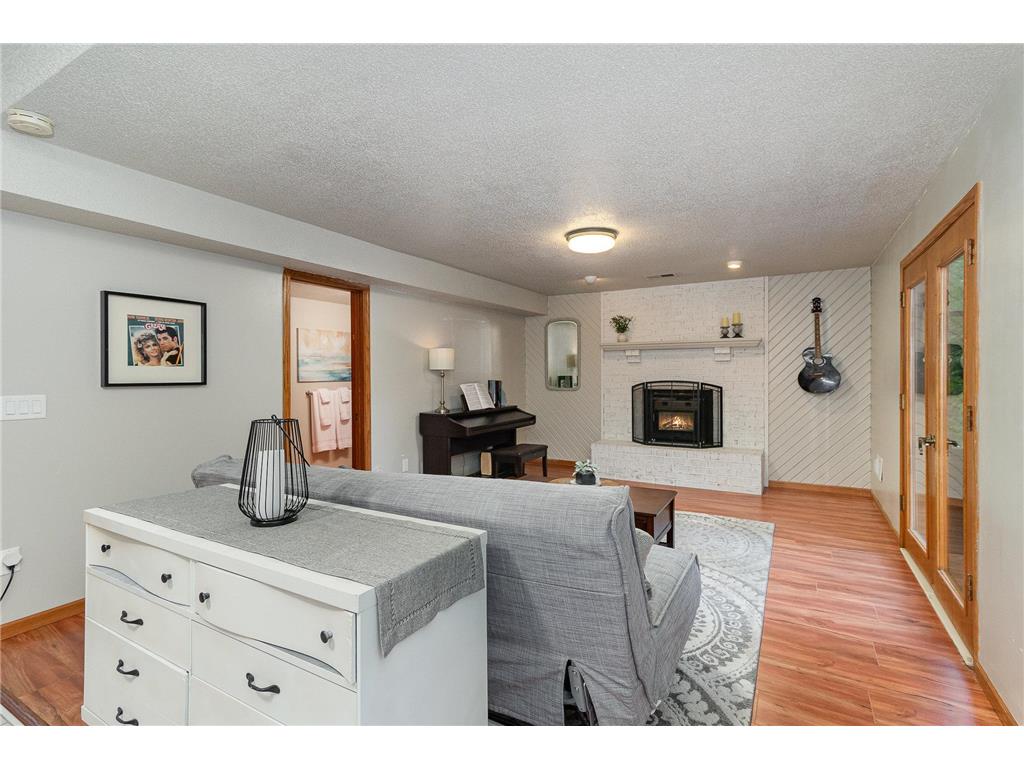 12955 56th Avenue N, Plymouth, MN, 55442 | MLS: 6556913 | Edina Realty