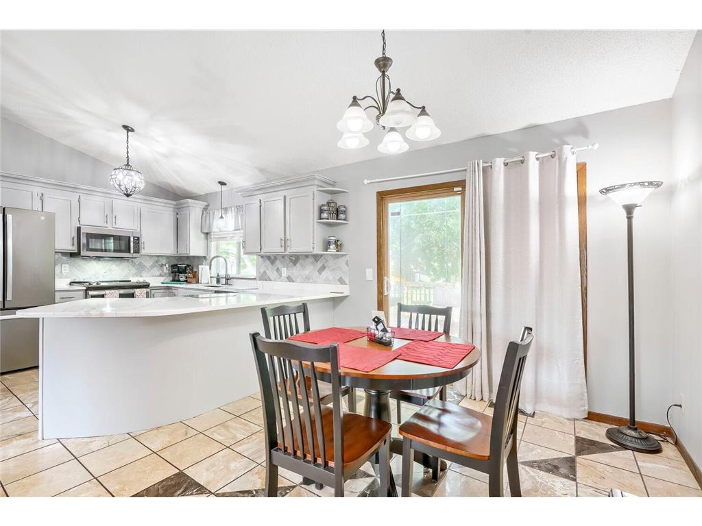 12962 Morgan Place Burnsville MN 55337 7110065 image6
