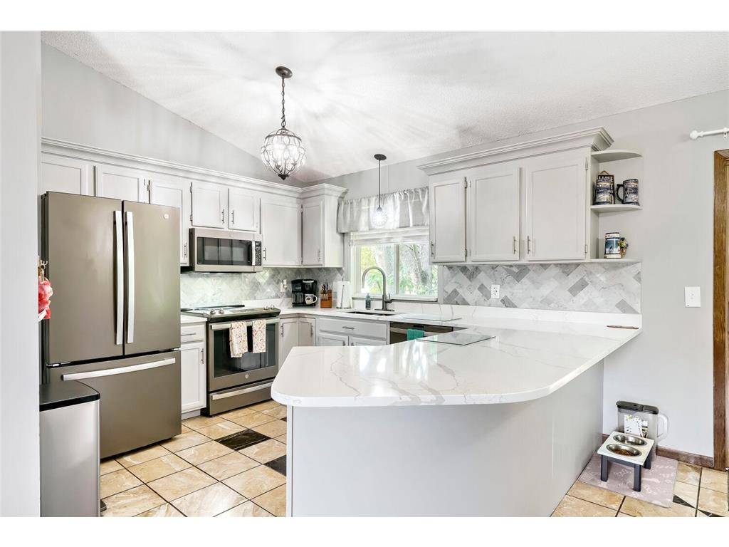 12962 Morgan Place Burnsville MN 55337 7110065 image7