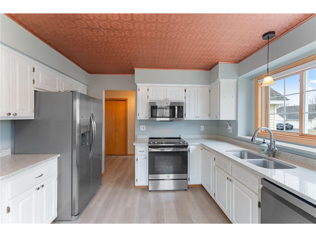 12963 Eastview Court Apple Valley MN 55124 7063239 image7