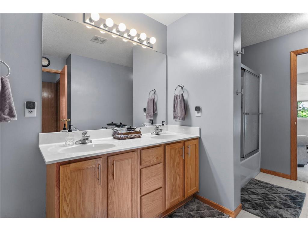 1298 123rd Way NE Blaine MN 55434 7047334 image24