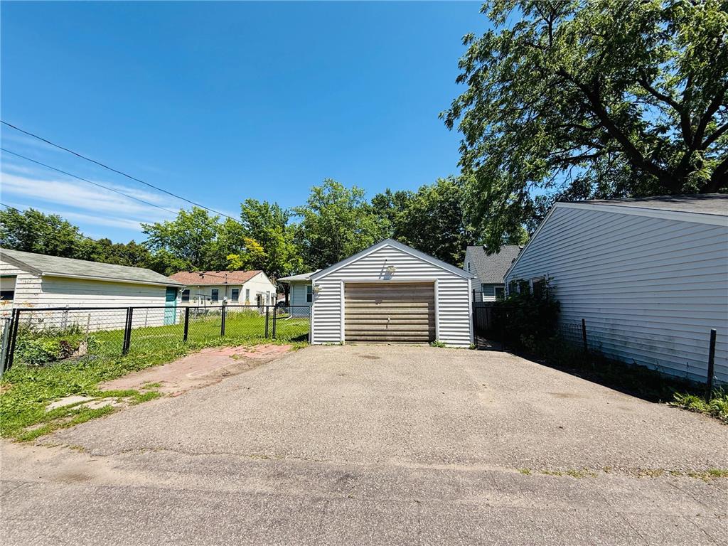1299 Matilda Street Saint Paul MN 55117 7104400 image24
