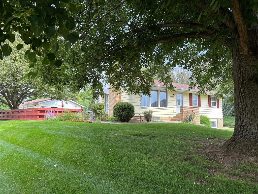 1299 N Birch Lake Boulevard White Bear Twp MN 55110 7103264 image3