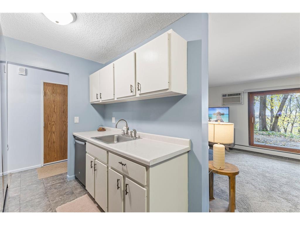 12992 Nicollet Avenue #102 Burnsville MN 55337 6806274 image11