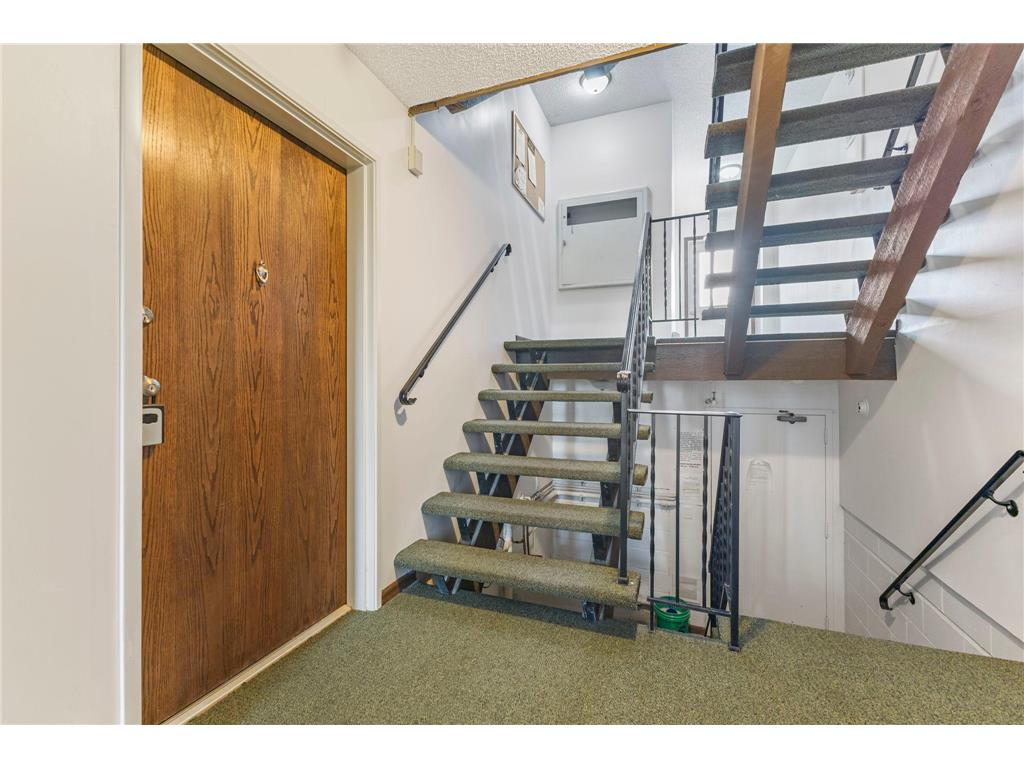 12992 Nicollet Avenue #102 Burnsville MN 55337 6806274 image17