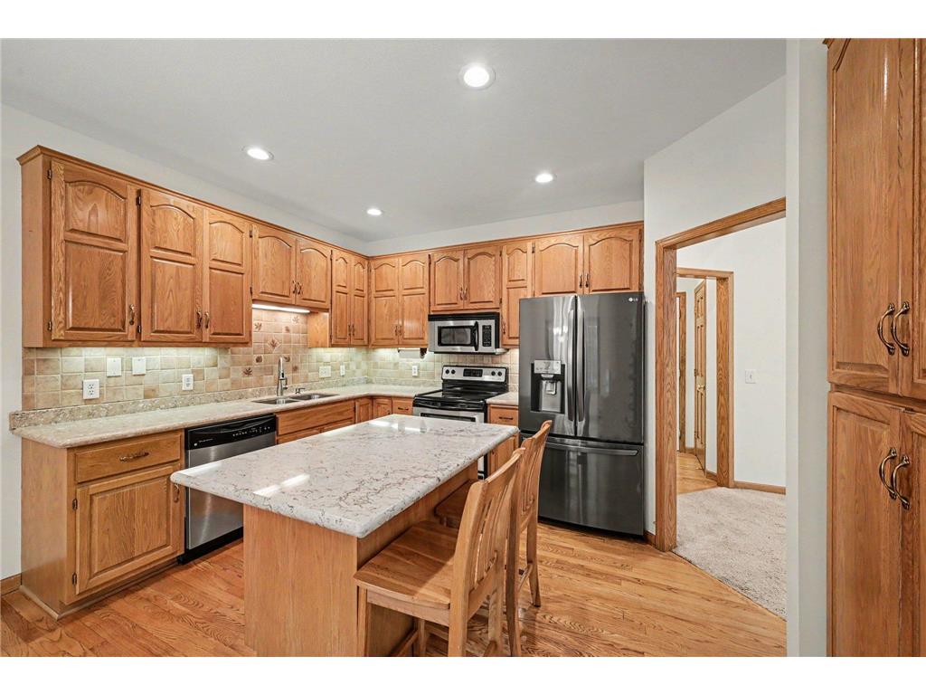 12999 Garvin Brook Lane Apple Valley MN 55124 7034169 image3